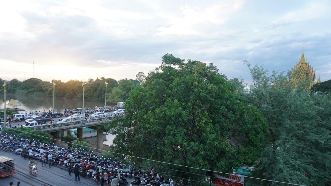 ลิตเติ้ล จัสมิน บาย เดอะ ริเวอร์ Hotel พิษณุโลก ภายนอก รูปภาพ
