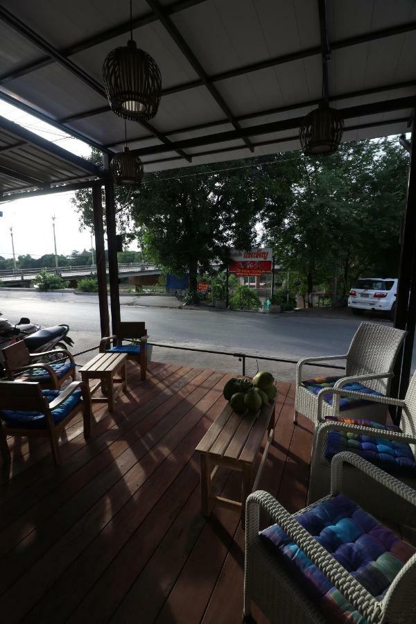 ลิตเติ้ล จัสมิน บาย เดอะ ริเวอร์ Hotel พิษณุโลก ภายนอก รูปภาพ